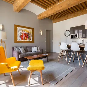  Apartment Pearl- T2 Sur Traboule Classee - Calme